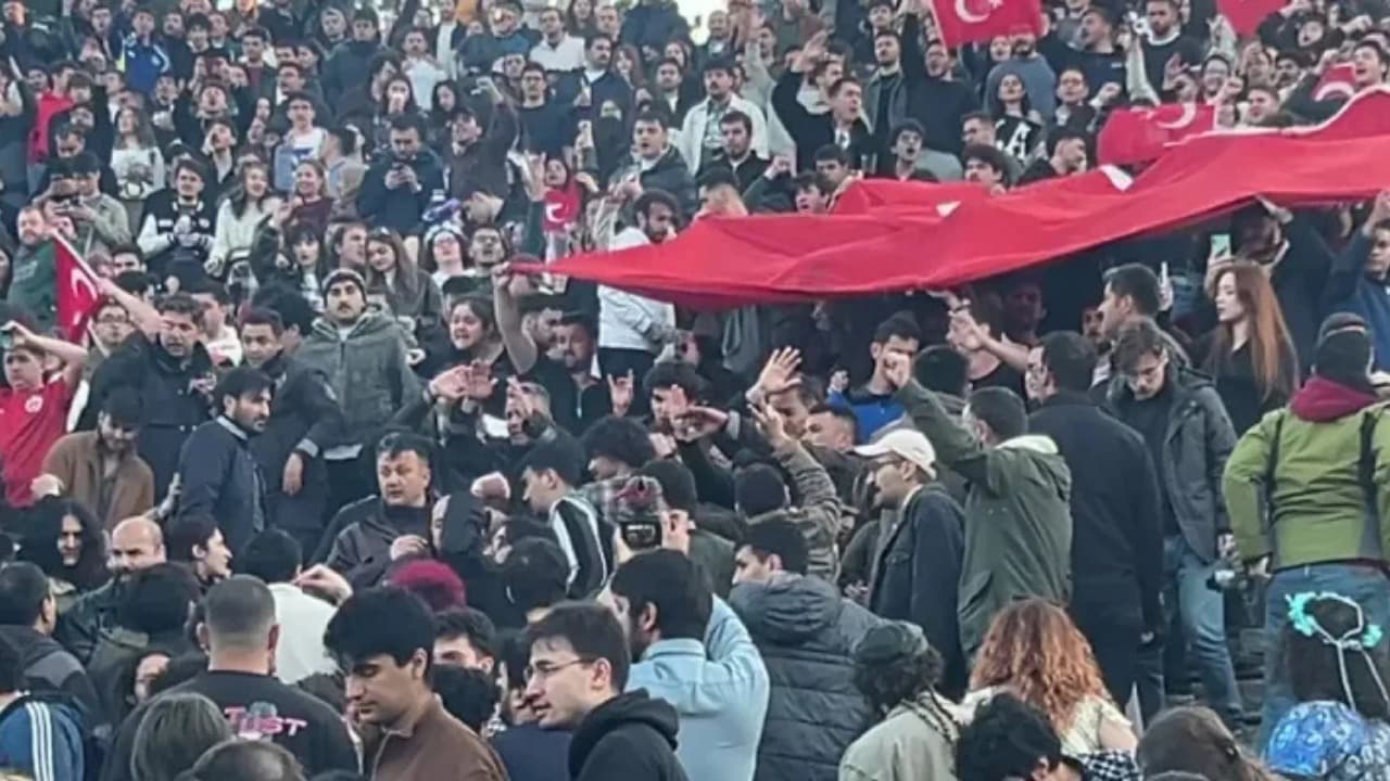 ODTÜ'de müzik sustu, tekme ve yumruklar konuştu
