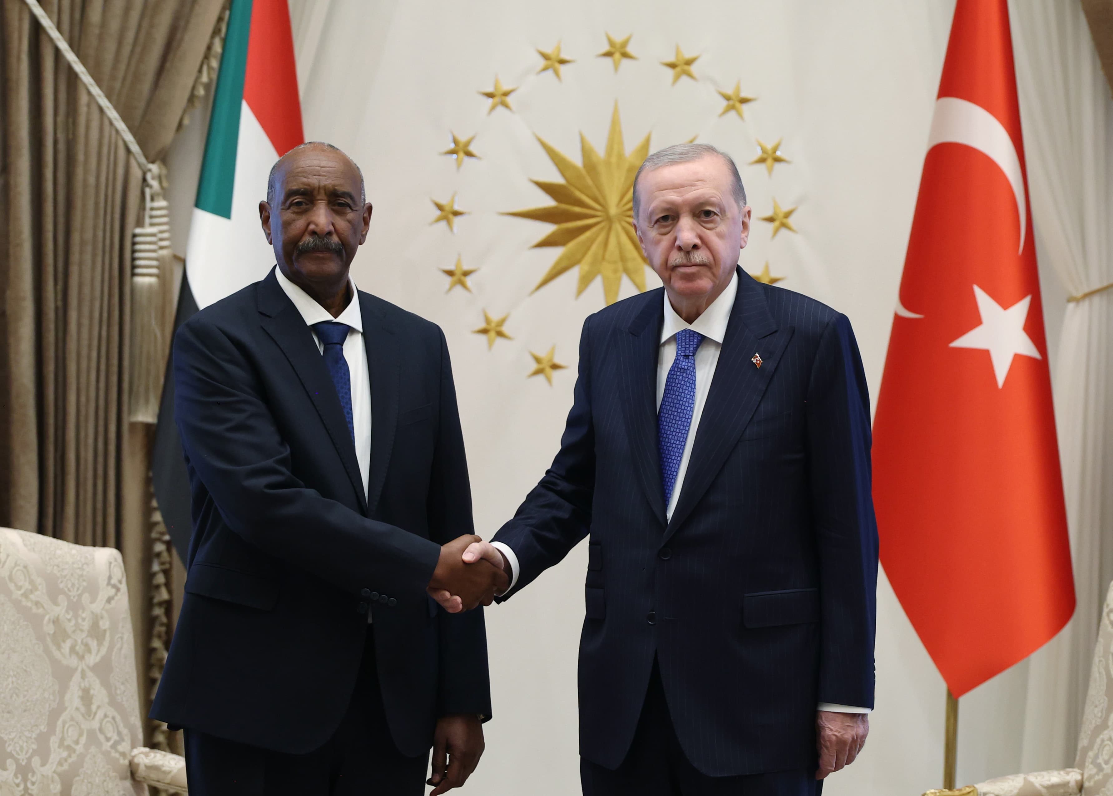 Cumhurbaşkanı Erdoğan, Sudan'ın lideri Burhan ile görüştü