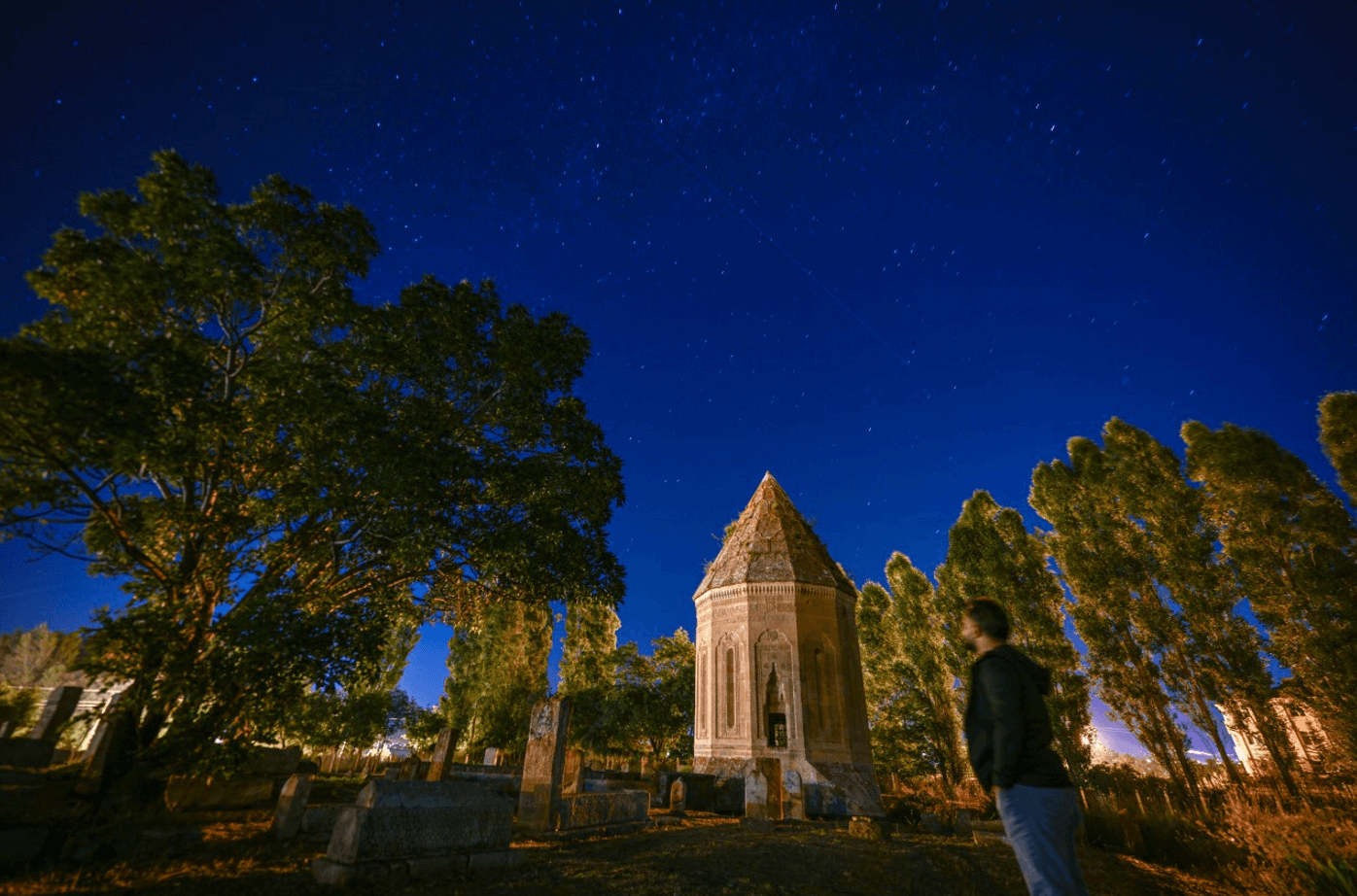Perseid Meteor Yağmuru'nun en yoğun gözlemlenme dönemi başladı
