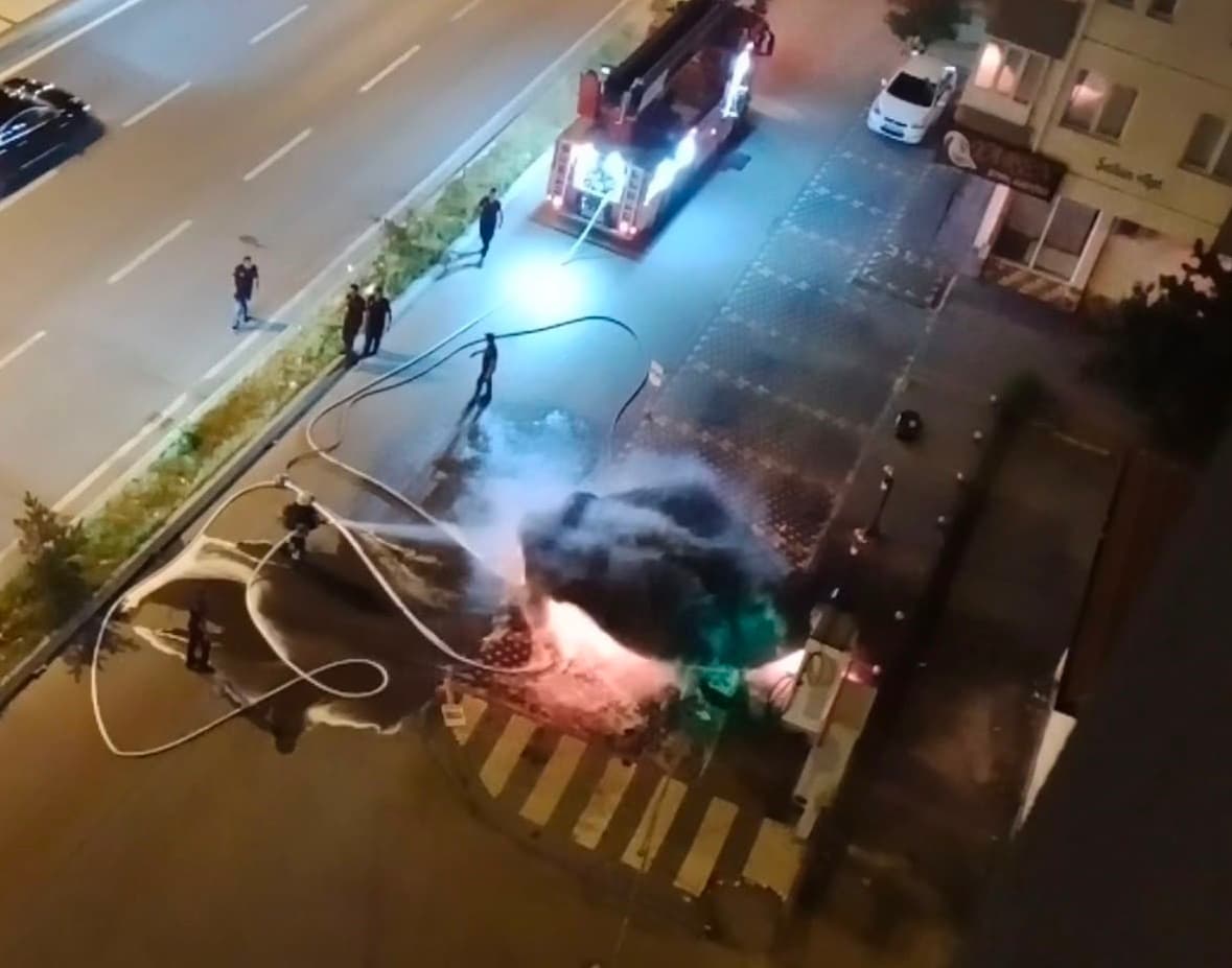 Kayseri'de elektrikli araç yangını itfaiye tarafından söndürüldü