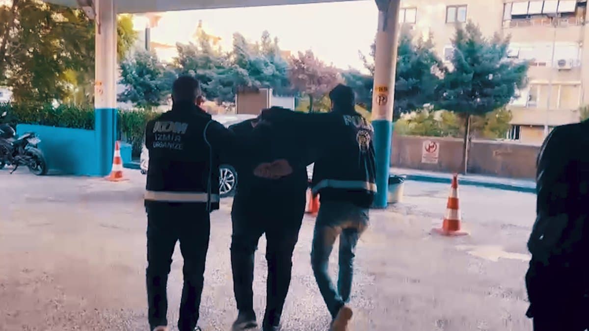 FETÖ operasyonunda çok sayıda gözaltı. Aralarında aktif kamu görevlileri de var