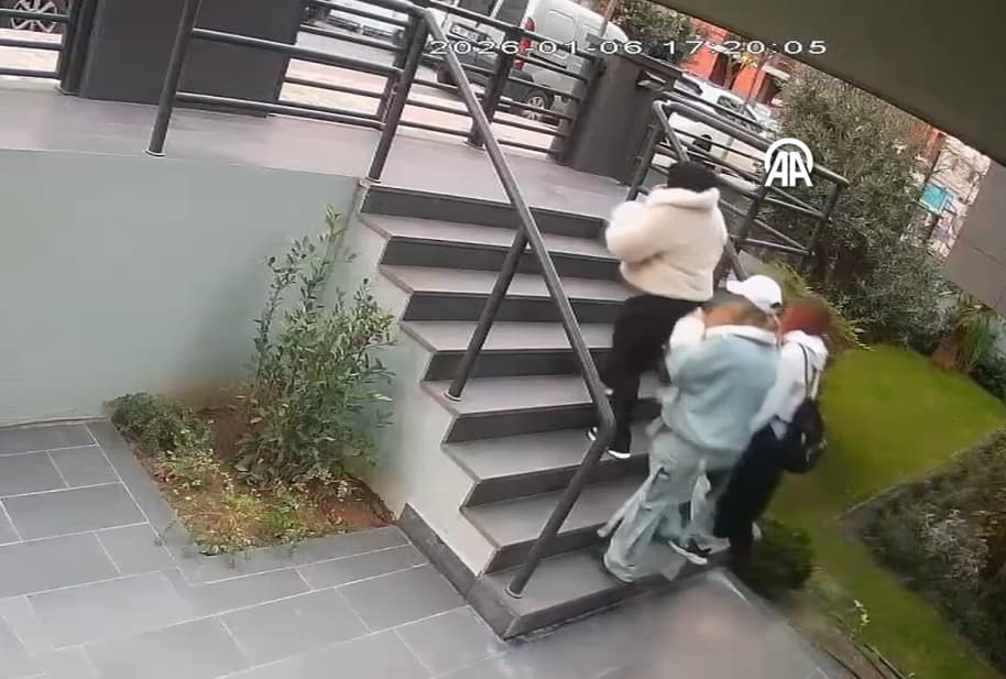 Birinin 31 diğerinin 30 suç kaydı var! Milyonluk hırsızlığın zanlıları Bağdat Caddesi'nde yakalandı