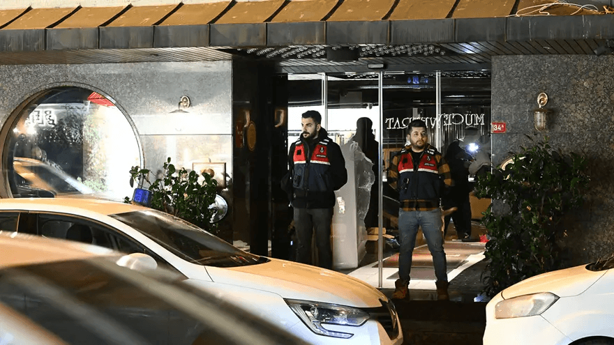 Ünlülere uyuşturucu soruşturmasında yeni etkin pişmanlıklar. Bebek Otel'in müdürü tahliye edildi