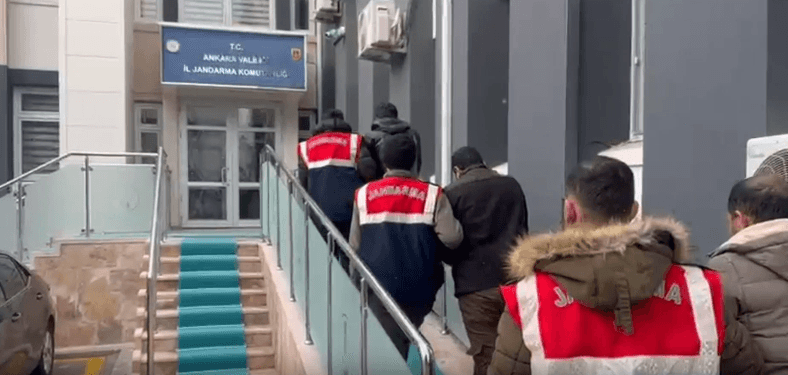 24 ilde DAEŞ operasyonu: 88 şüpheli yakalandı