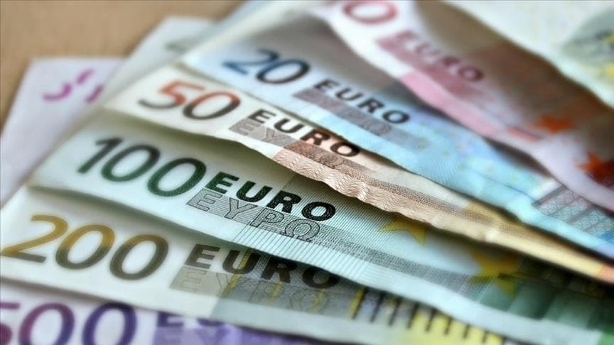 Euro yeniden toparlandı