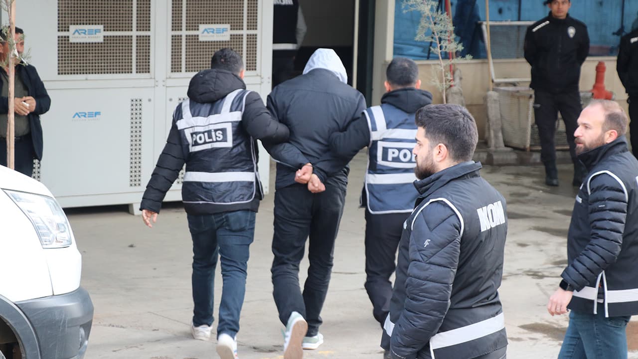 İstanbul merkezli 5 ilde tefecilik operasyonu: 9 kişi gözaltında