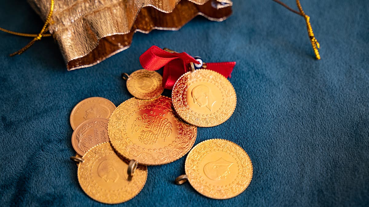 Altın fiyatları düşüşte, gram altın 6 bin lira seviyesine yaklaşıyor