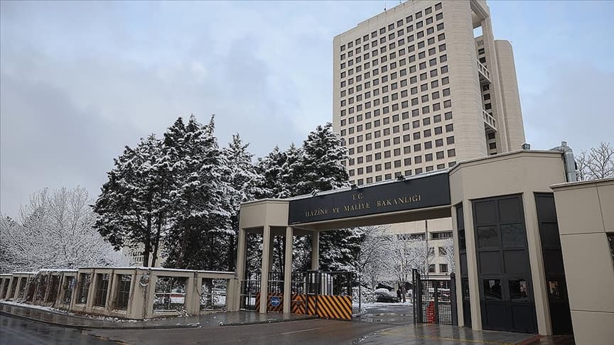 65 yaş düzenlemesinde faiz sürprizi. Emekliye af gibi madde yasa teklifinde yer aldı