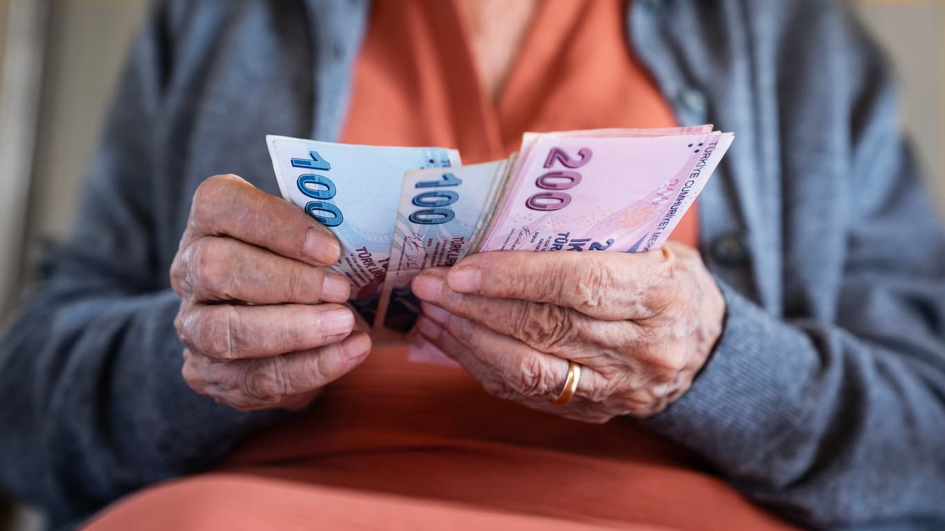 Bayram ikramiyeleri ne zaman yatacak? 2026 Kurban Bayramı emekli ikramiye ödemeleri