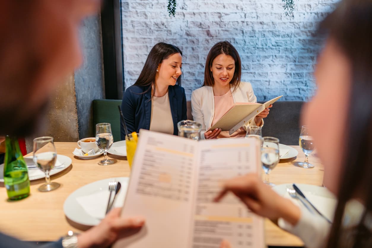 Kafe ve restoranlarda menülerde ayrıntı dönemi başlıyor