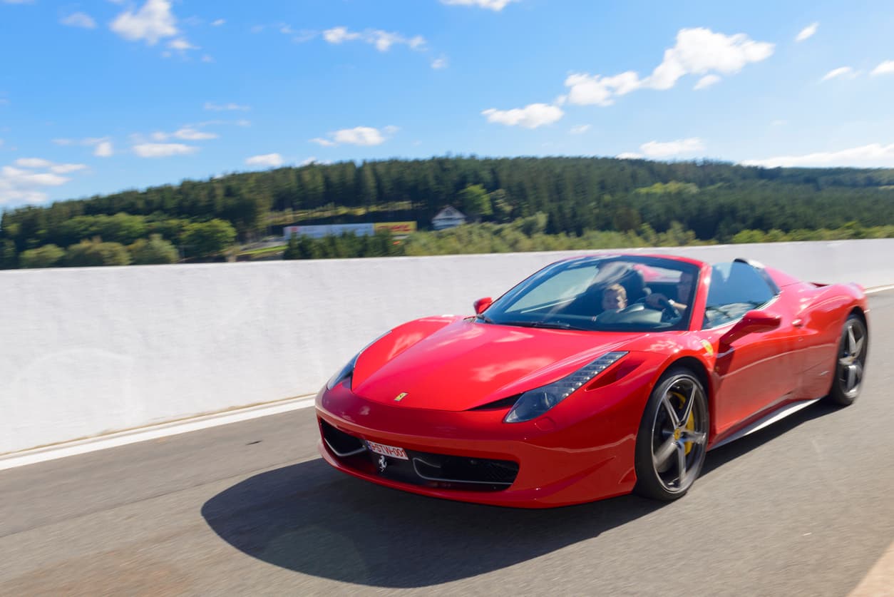 Ferrari ile kaza yapan bankacı hukuk mücadelesine başladı