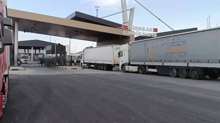 Gürbulak Sınır Kapısında gümrük memurlarına bıçakla tehdit