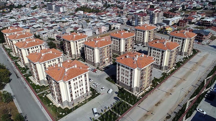 Emeklilere faizsiz konut satışı planlanıyor
