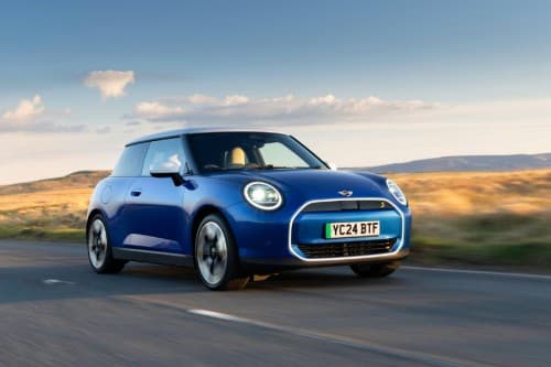 Mini Cooper yeni modelleriyle arkadan çekişli sisteme geçiş yapabilir.