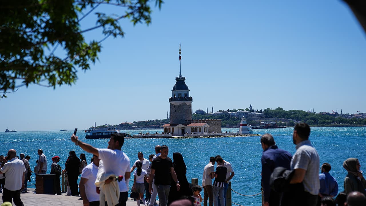 İstanbul'da gölgede sıcaklık 32 dereceye çıkacak