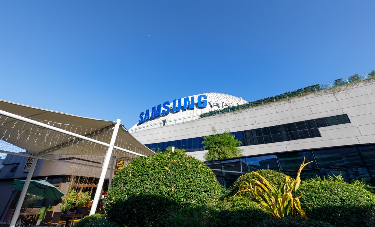Samsung, işçi grev tehdidine karşı yöneticileri uyardı
