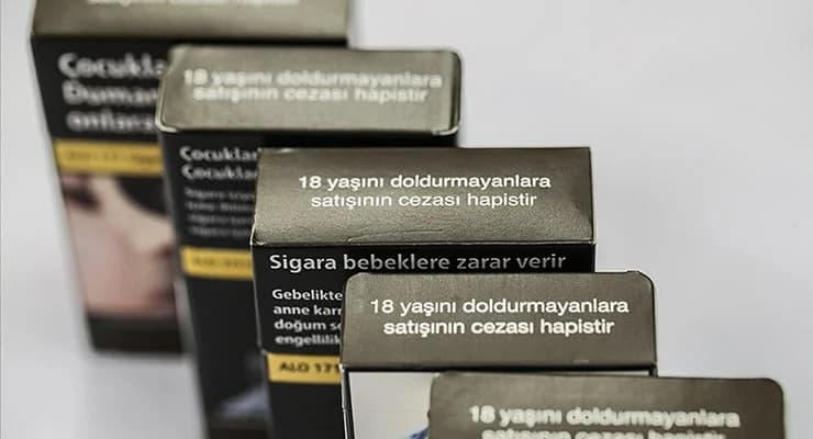 Sigaraya 5 lira zam geldi