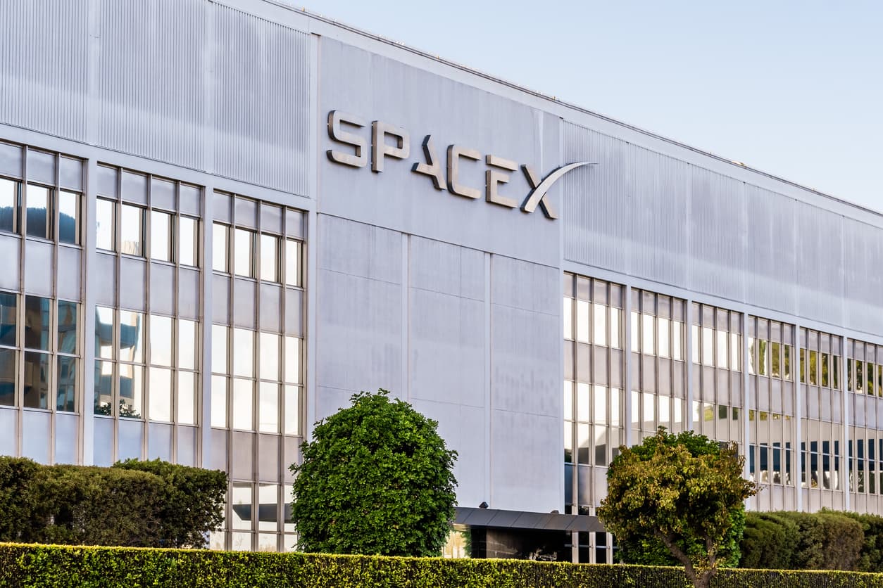 SpaceX'in halka arzı ek satışla 85,7 milyar dolara yükseldi