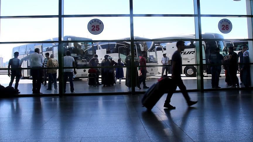 Kurban Bayramı öncesi İstanbul'da otobüs biletleri tükendi