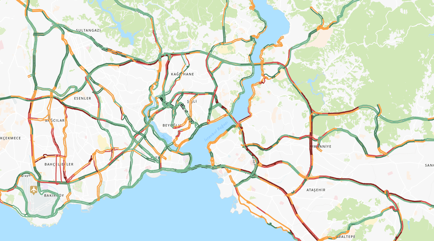 İstanbul'da trafik adım adım ilerliyor