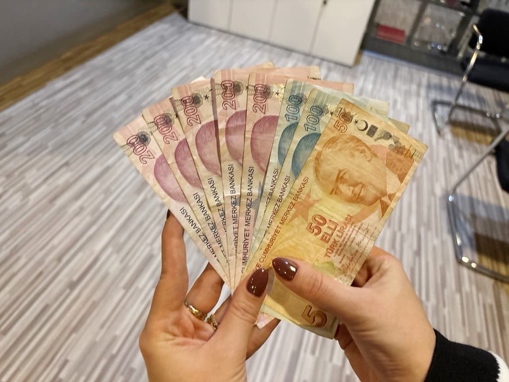 Emekli maaşlarına yapılacak zam oranları merak ediliyor