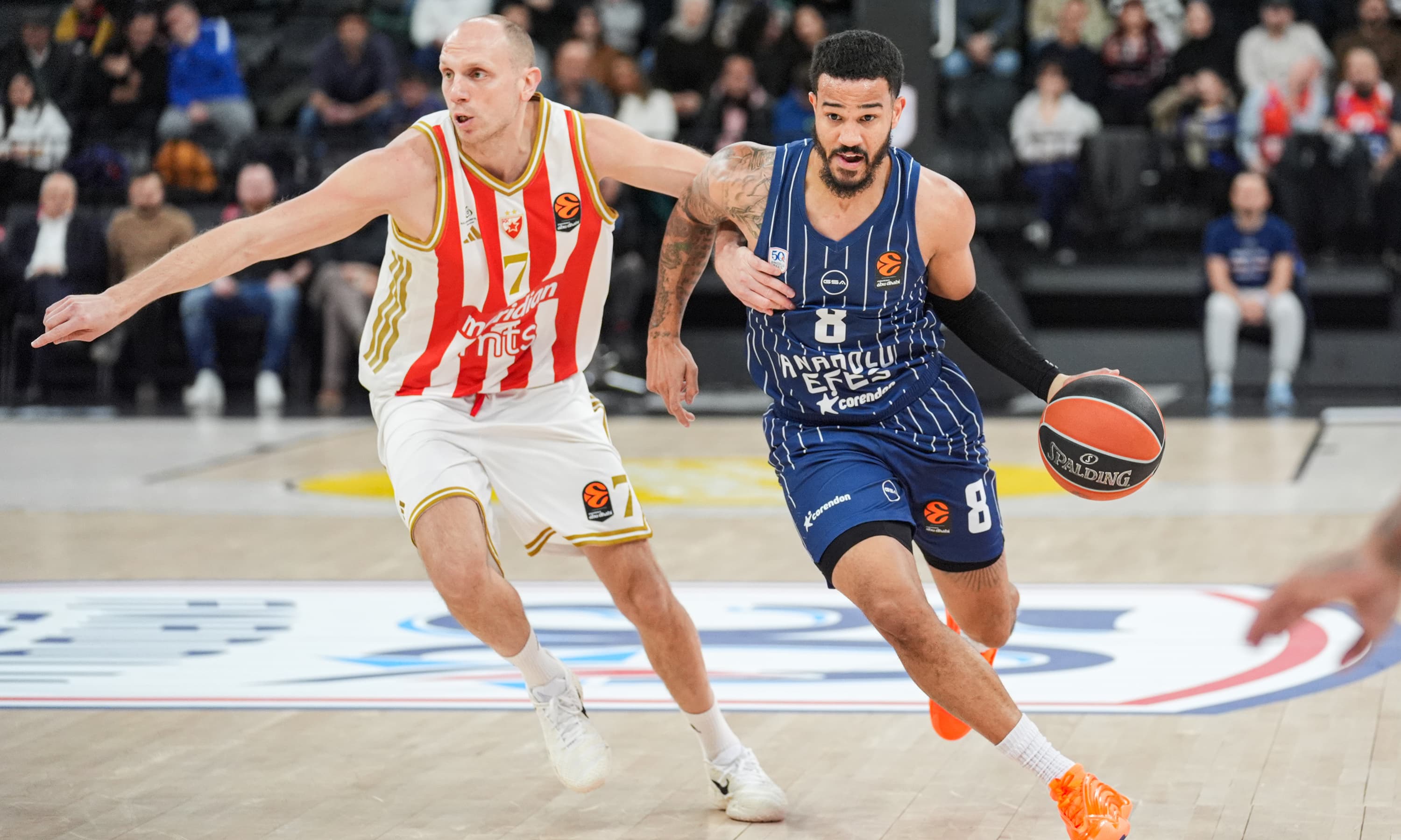 Anadolu Efes, EuroLeague'de 13. mağlubiyetini aldı