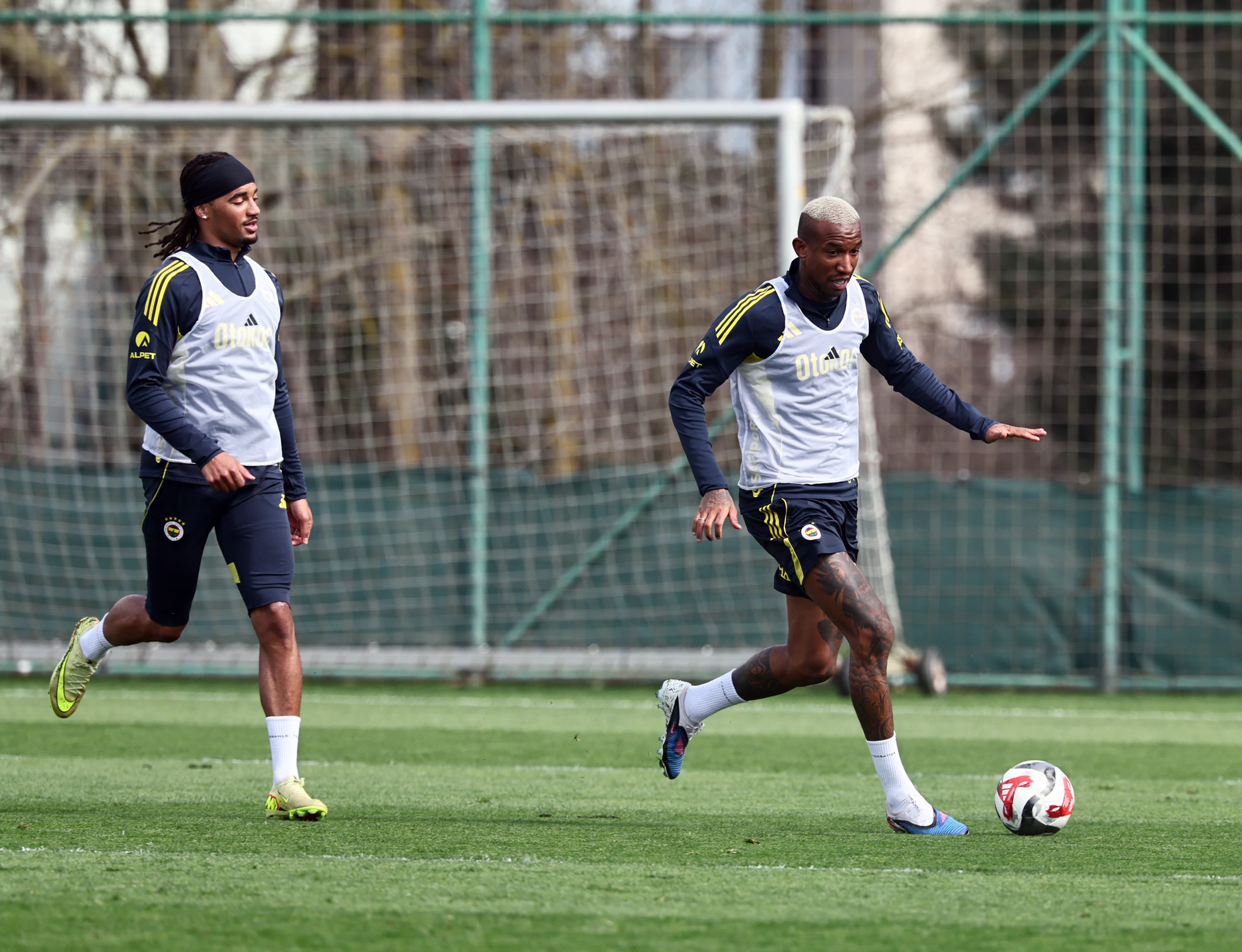 Fenerbahçe'de Beşiktaş derbisi mesaisi