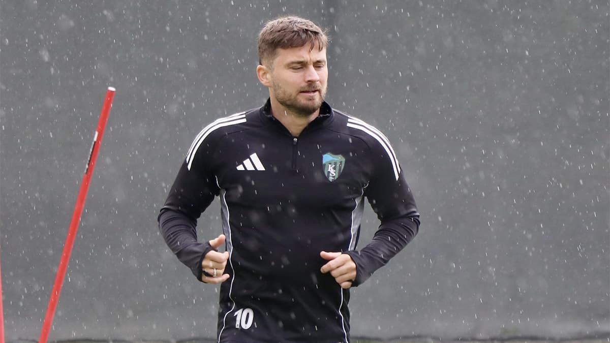 Karol Linetty, Kocaelispor ile 1 yıl daha sözleşme uzattı