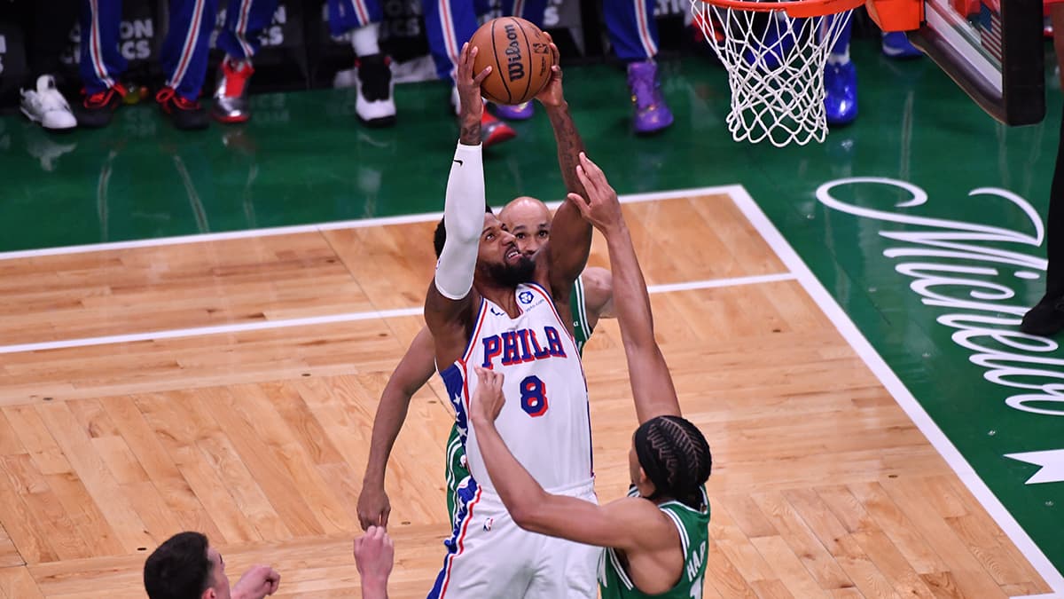 Philadelphia 76ers tarihi geri dönüş ile yarı finalde