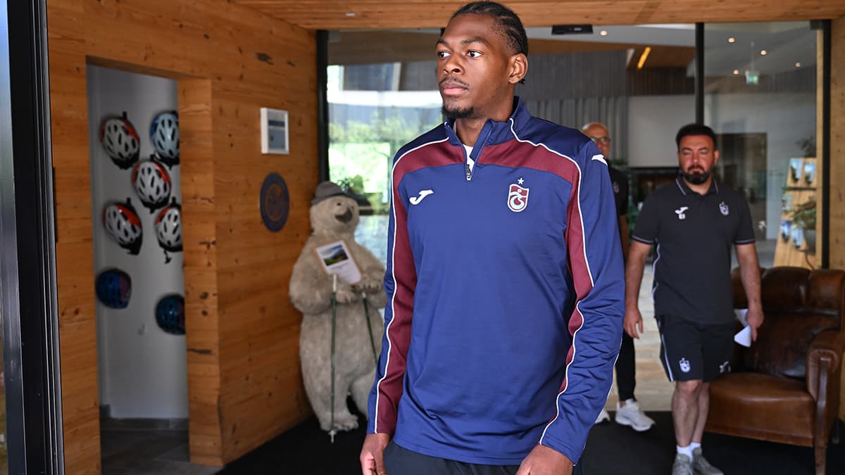 Trabzonspor'un yeni transferi Rene Mitongo kampa katıldı