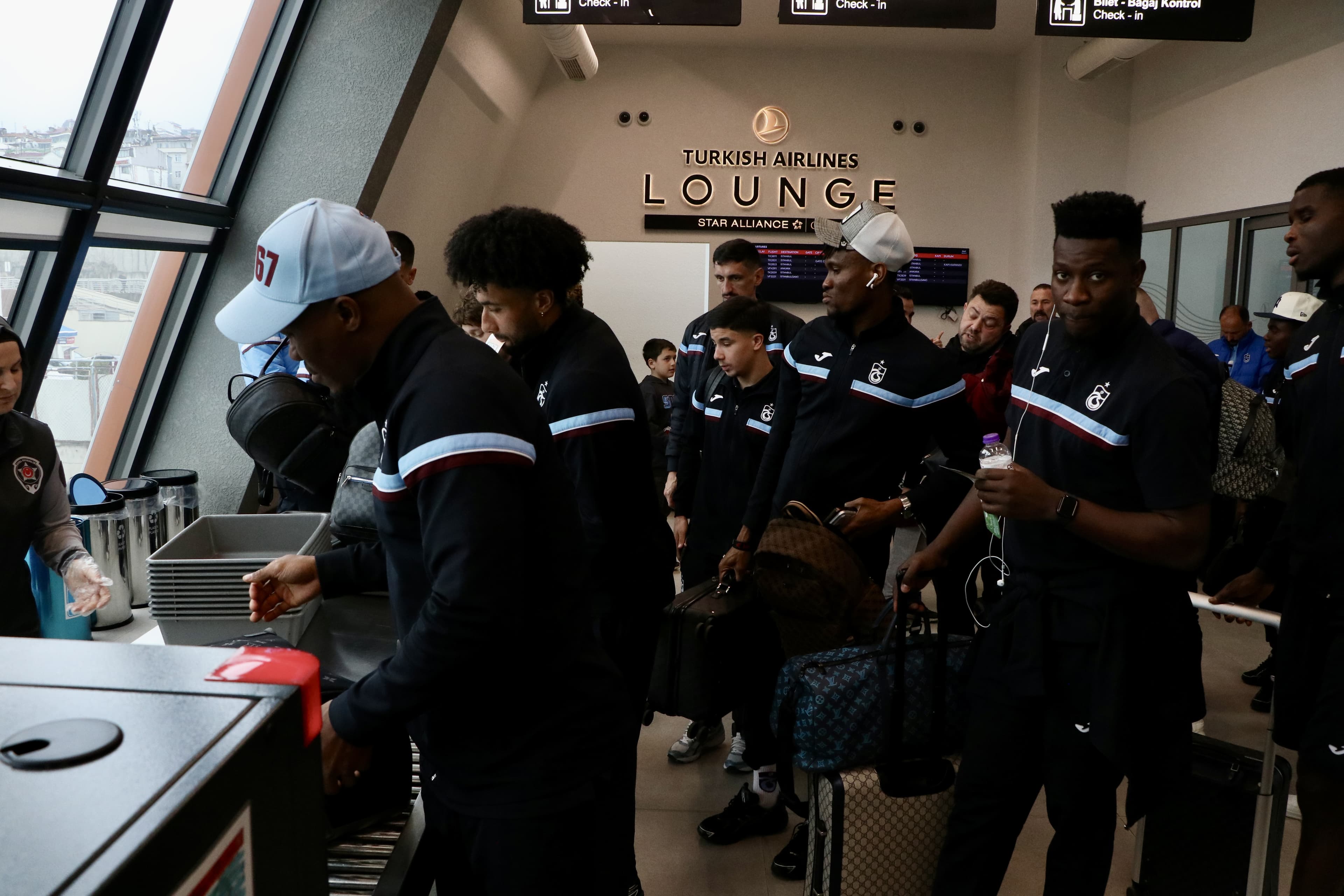 Trabzonspor, İstanbul'a hareket etti