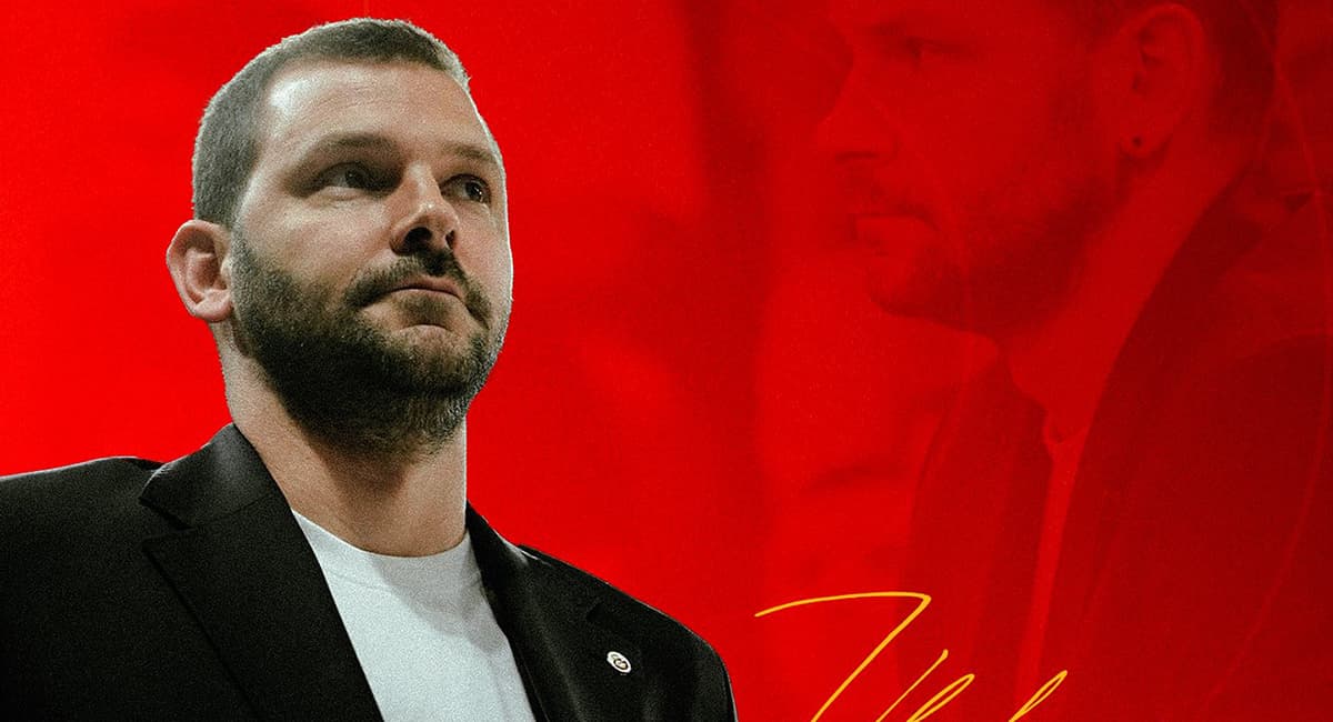 Galatasaray'da sportif direktör Micov ile yollar ayrıldı