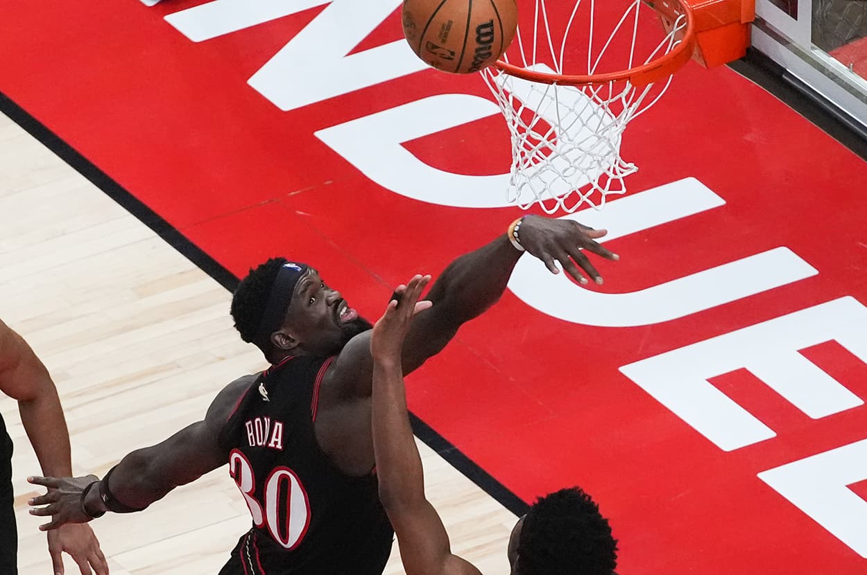 Adem Bona'nın Philadelphia 76ers'ı 0.8 saniye kala yıkıldı