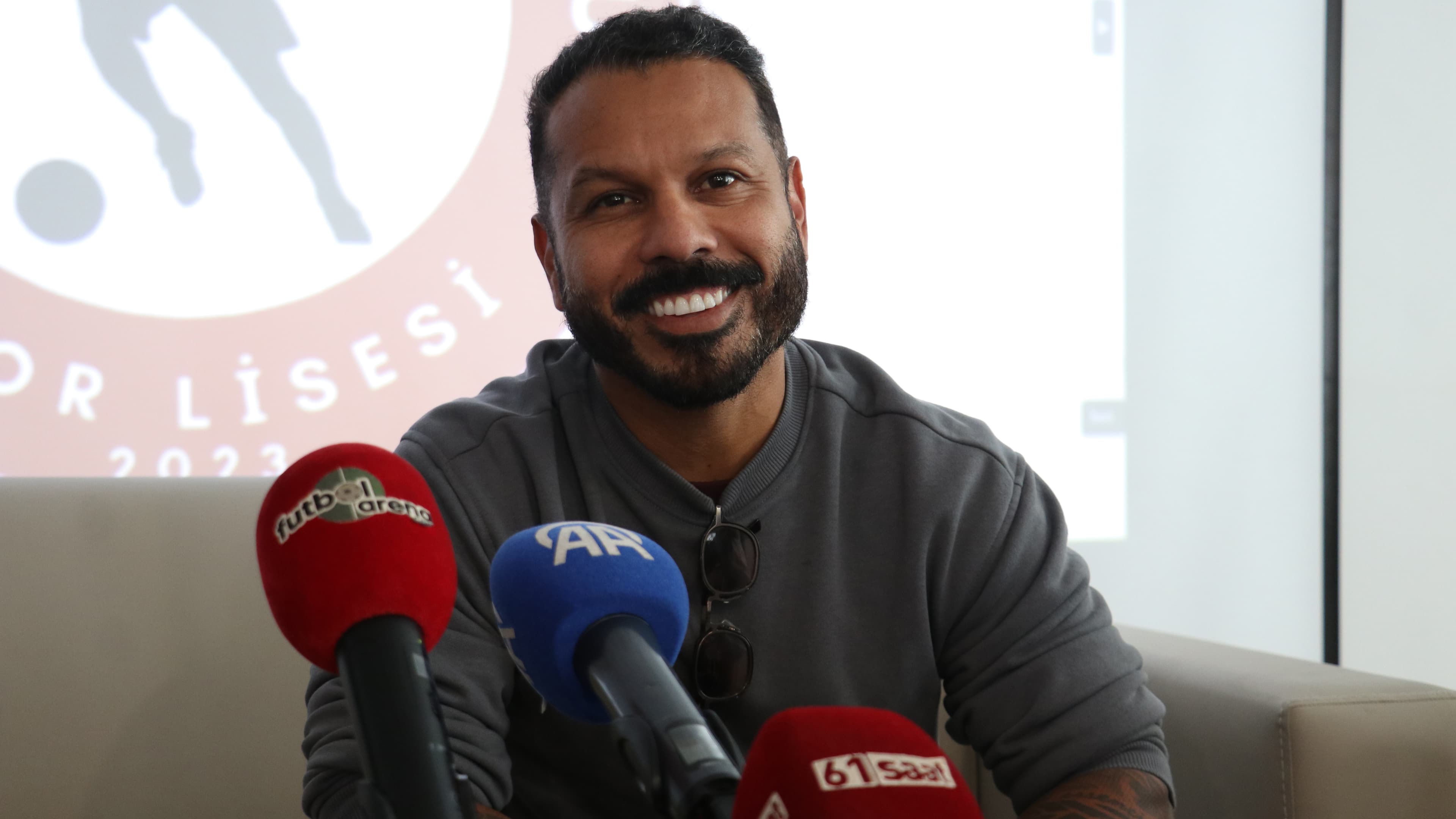 Eski Trabzonsporlu Alanzinho'nun idolü bir Fenerbahçeli çıktı