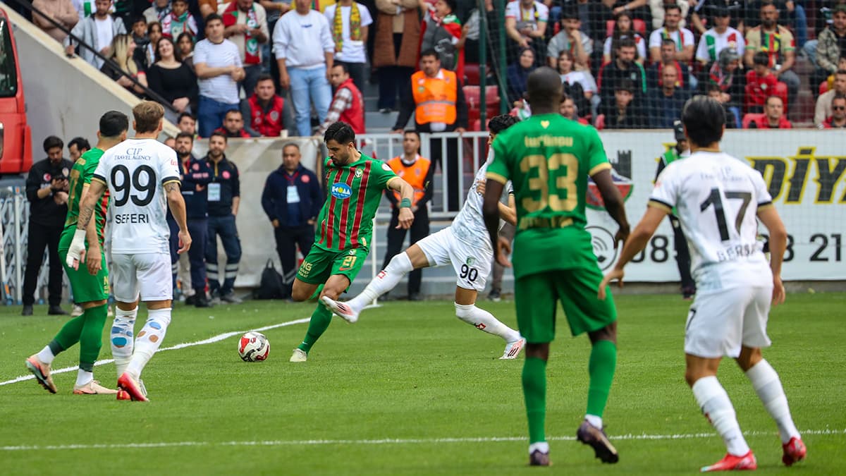 Süper Lig'e yükselecek ikinci takım belli oluyor! İşte tüm ihtimaller