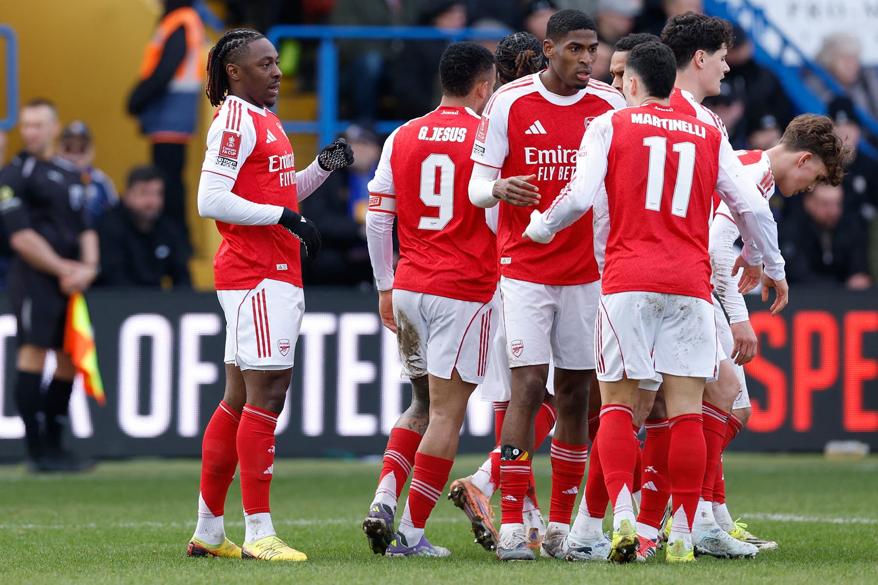 Arsenal'ın 4 kupa hayali devam ediyor: F.A. Cup'ta çeyrek final 2 golle geldi