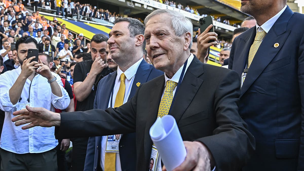Aziz Yıldırım, Fenerbahçe için Zinedin Smajlovic'i transfer etmeyi planlıyor