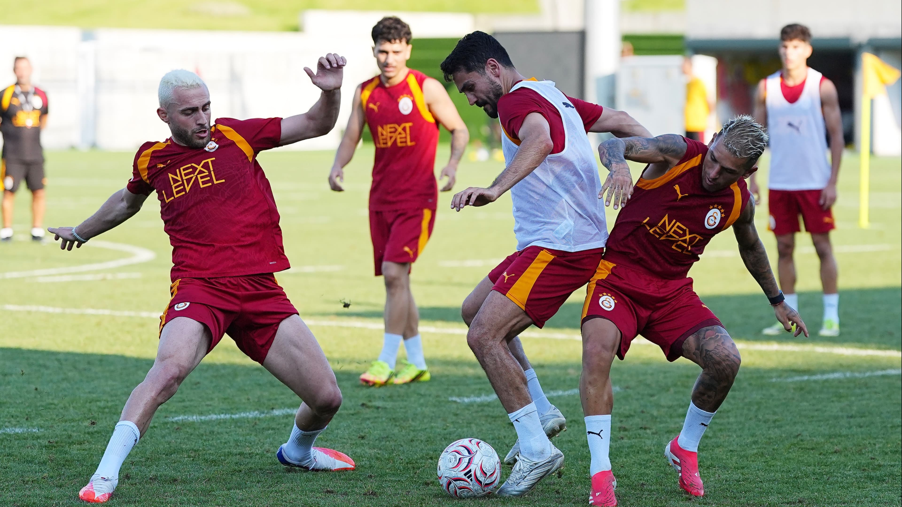 Galatasaray'da Lucas Torreira'nın ayrılığı gündemde