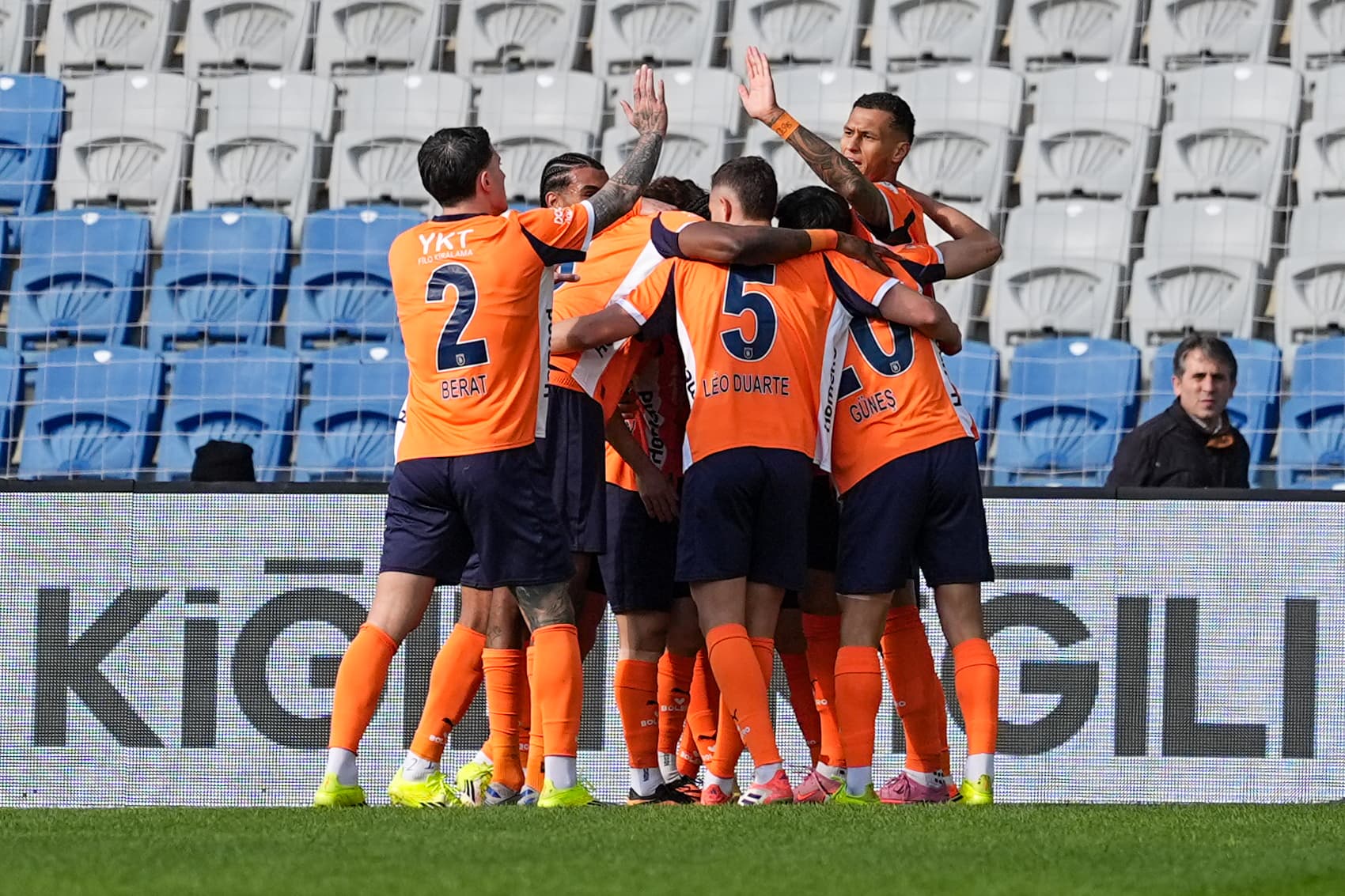 Başakşehir'in yükselişi Göztepe karşısında da sürdü