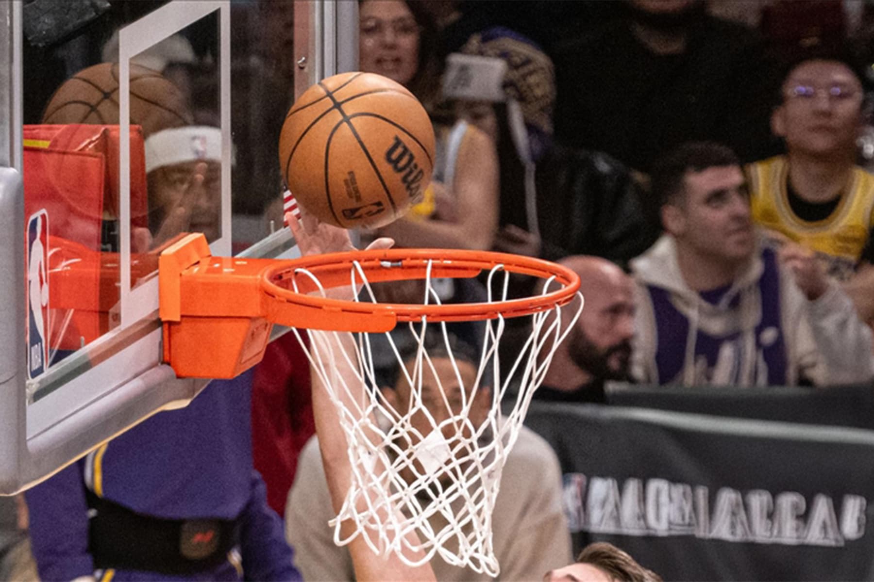 LeBron James'in double-double'ı galibiyete yetmedi: Bucks, Lakers deplasmanında kazandı