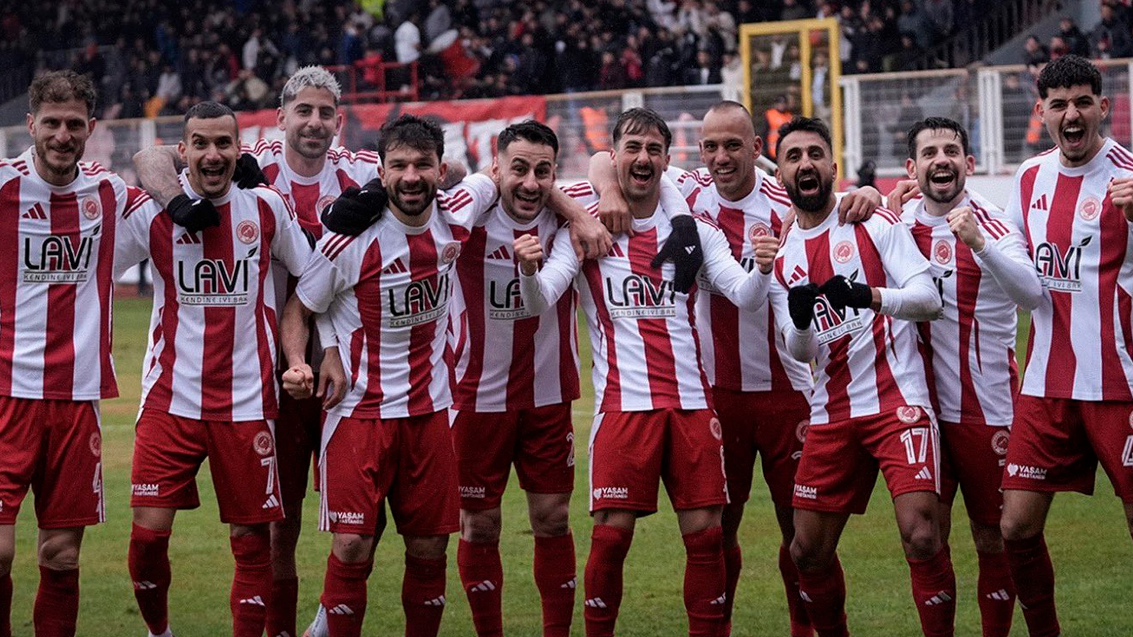 1. Lig'e yükselen ilk takım belli oldu