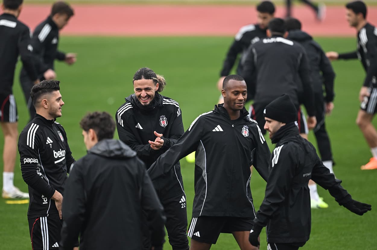 Beşiktaş'a Antalya'da Rumen rakip