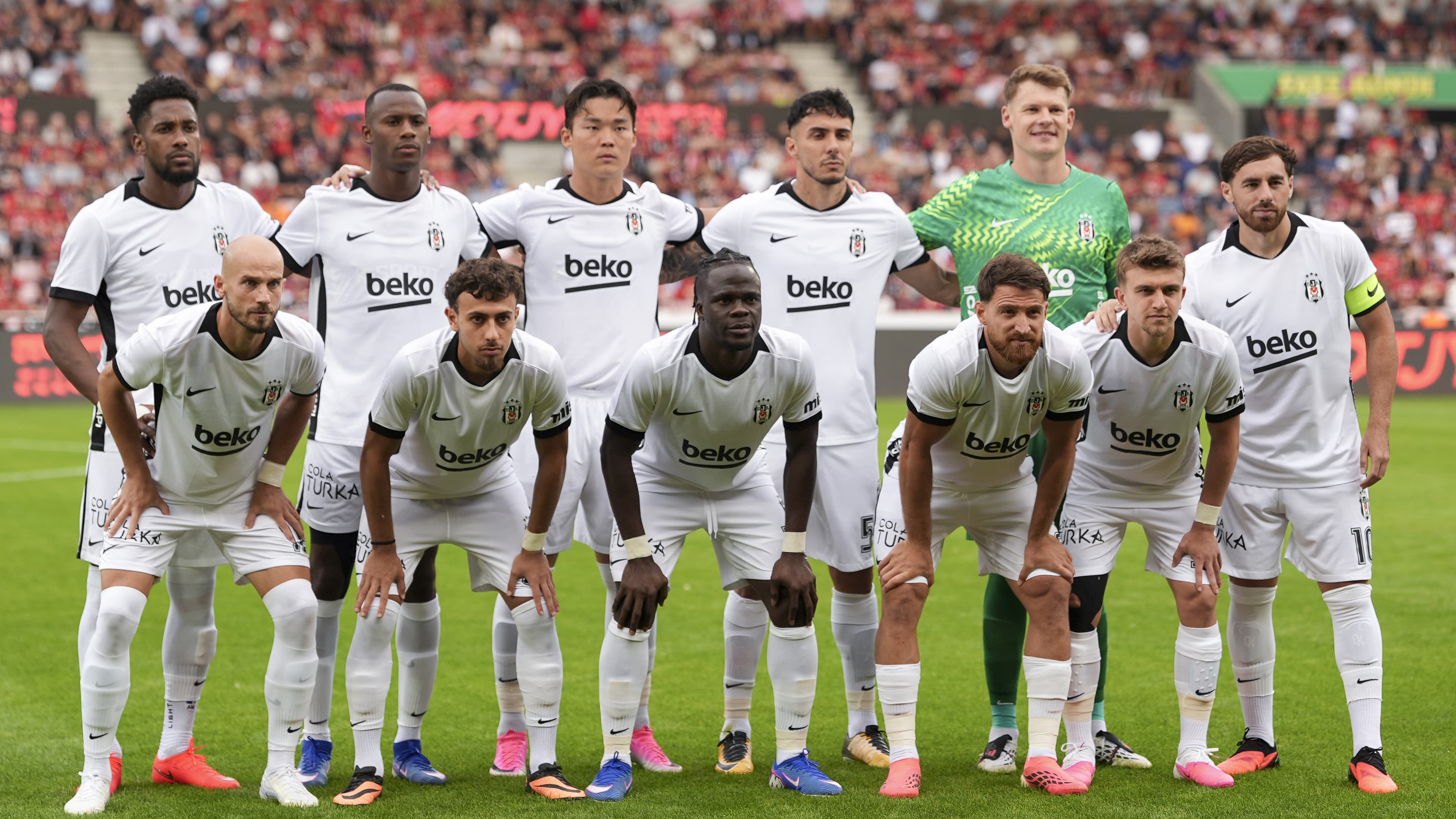 Beşiktaş futbolcuları, teknik direktör Vincenzo Italiano'yu övdü