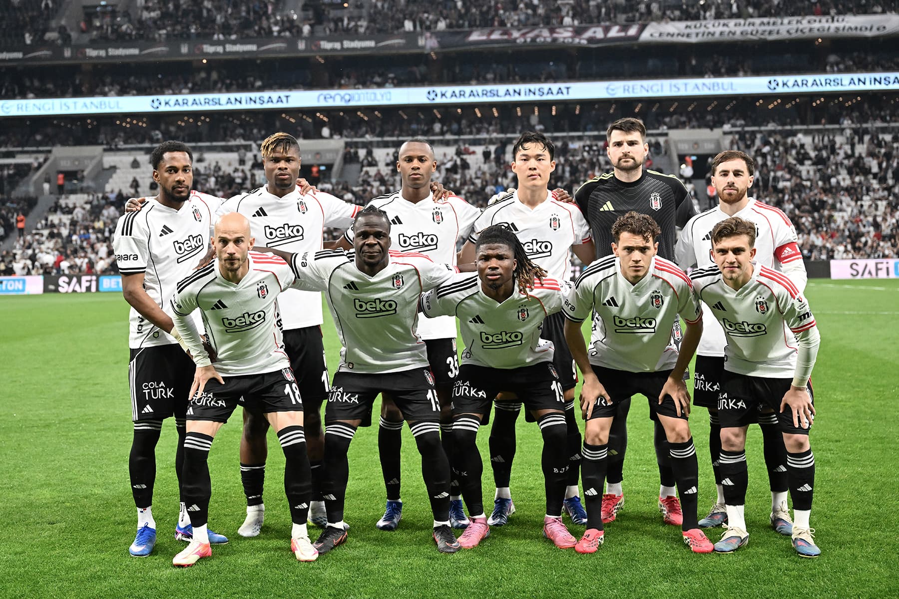Beşiktaş'ta Ersin Destanoğlu dönemi sona eriyor.