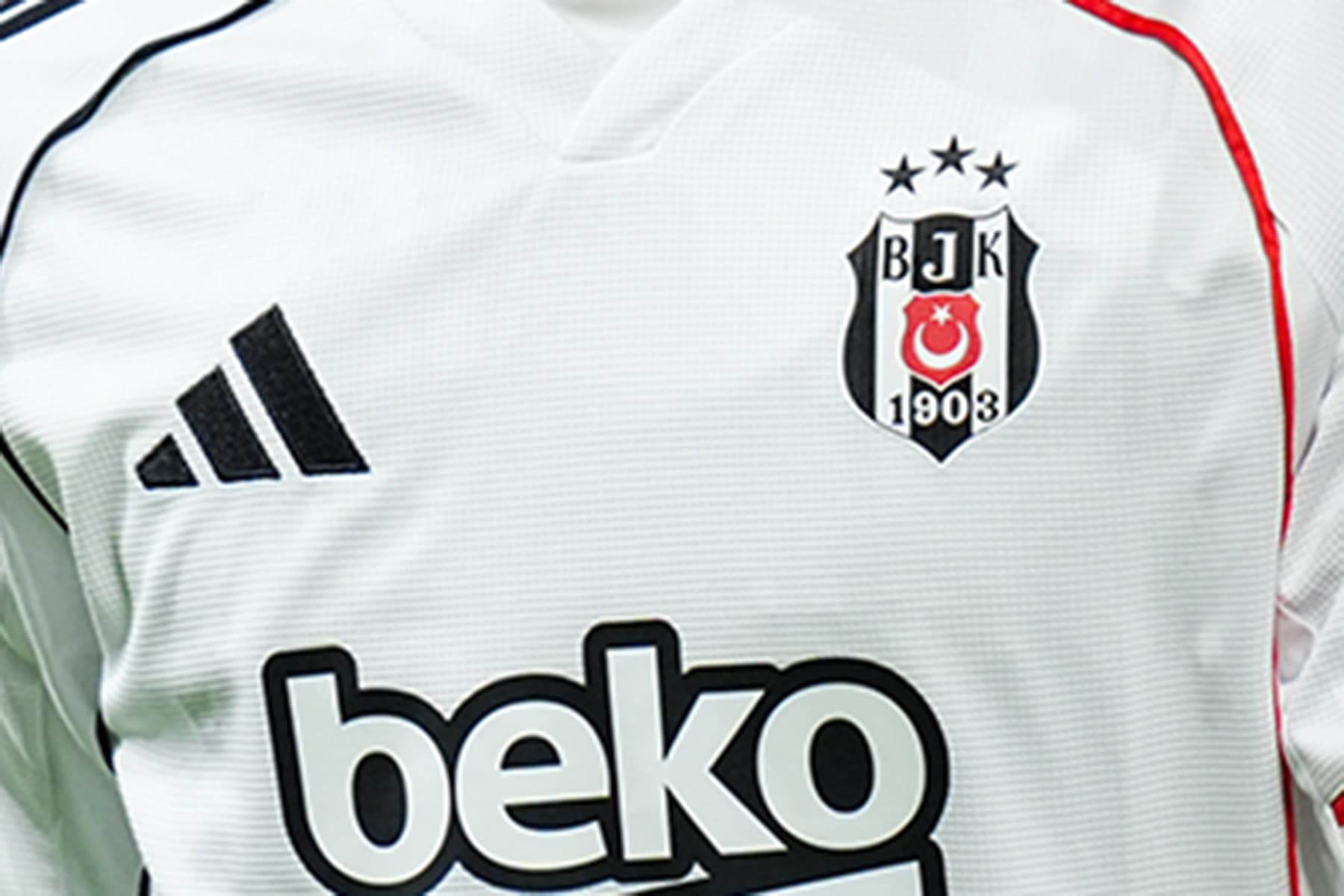 Beşiktaş daha 5 ay önce bonservisine 8 milyon euro vermişti: Teklifi duyurdular