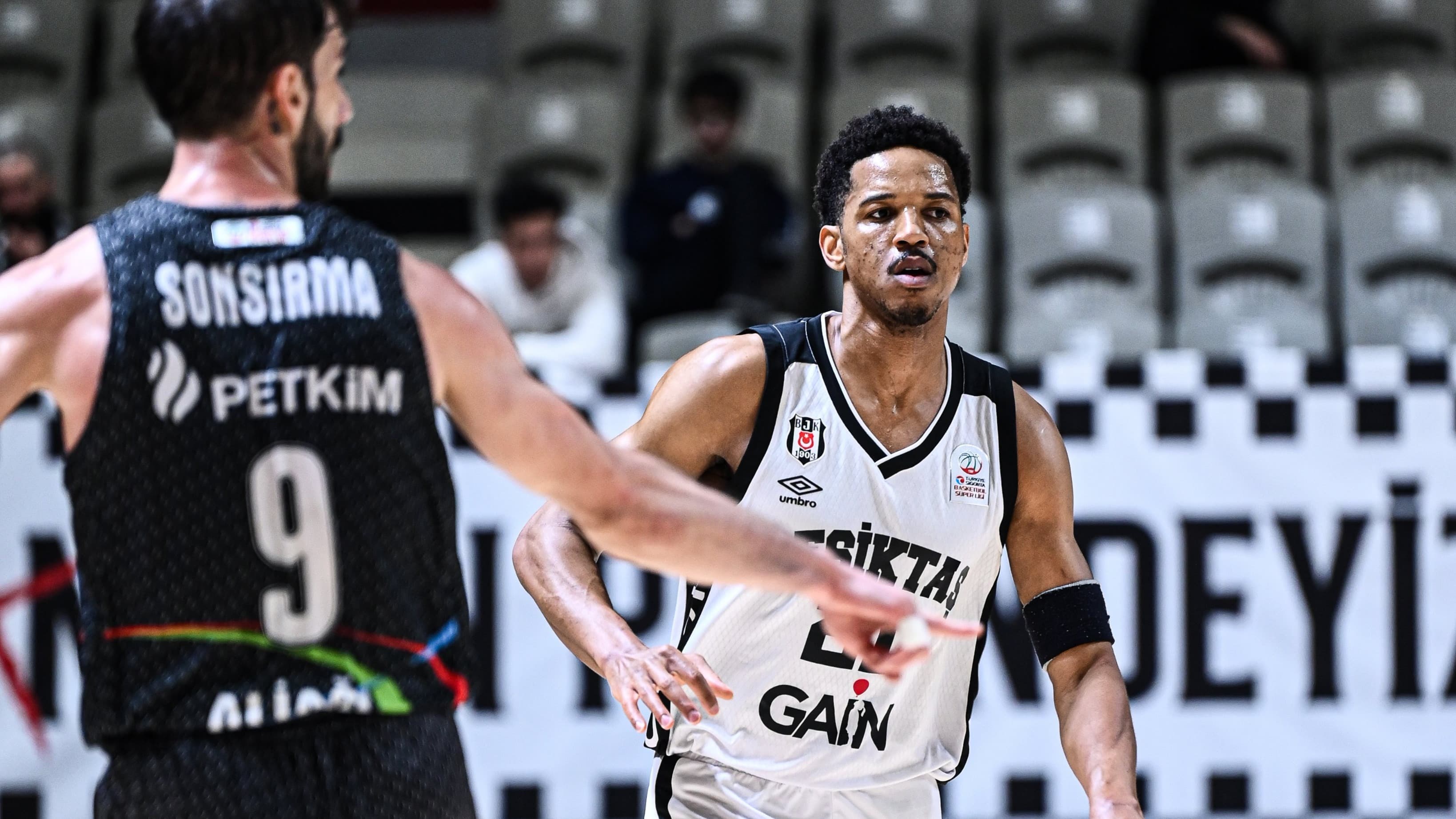 Beşiktaş GAİN erteleme maçında sürprize izin vermedi