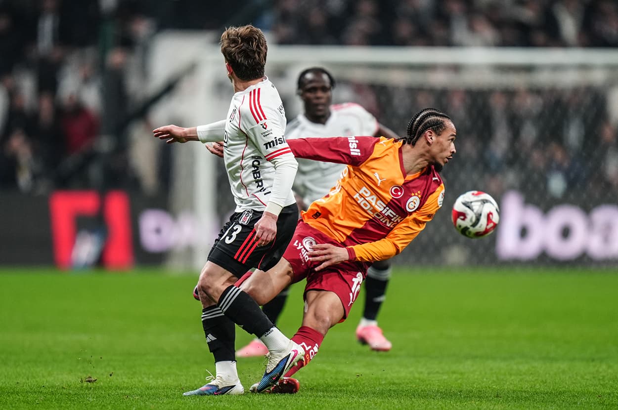 "Okan Buruk ve Sane'ye rağmen..." | Yazarlar Beşiktaş - Galatasaray derbisi için ne dedi?