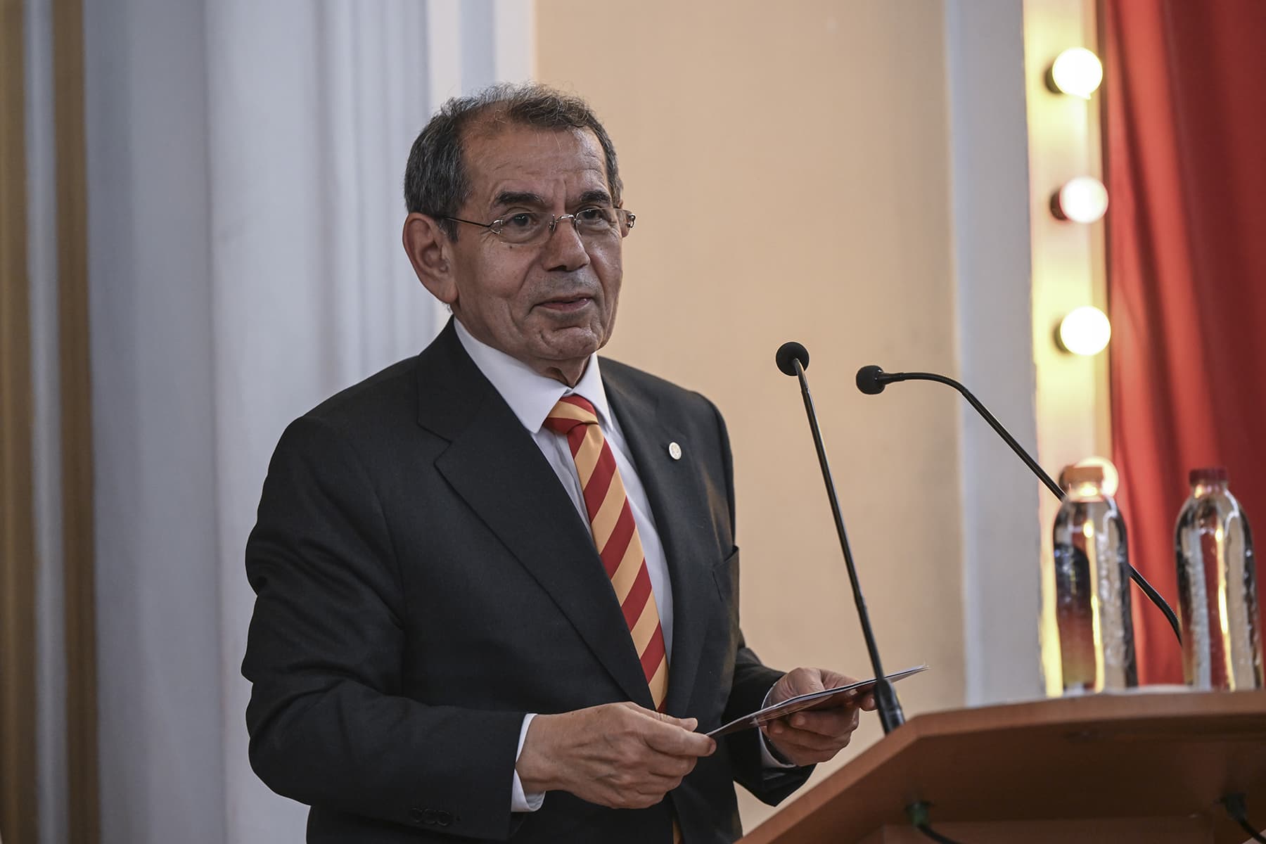 Dursun Özbek, Jamal Musiala transferi hakkında açıklama yaptı
