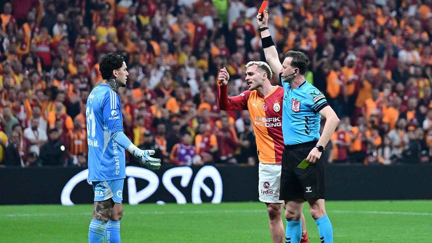 Galatasaray derbisinde kırmızı kart gören Ederson: "Haksızlığa uğradık"