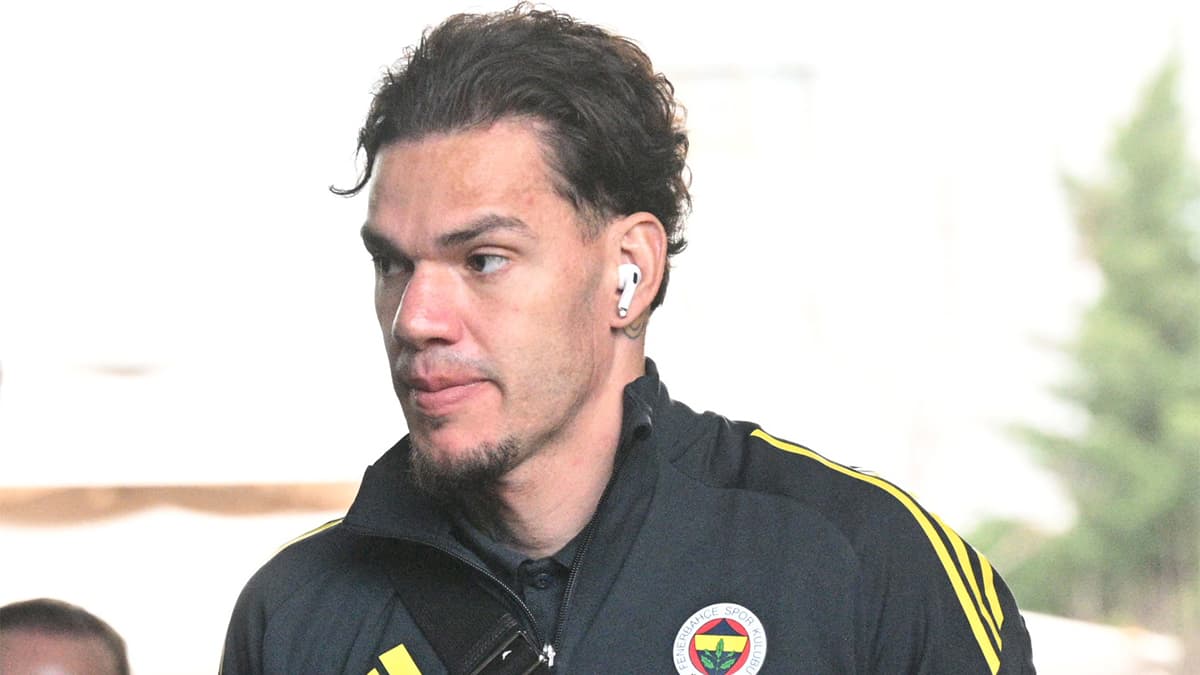 Brezilya'da gündem Ederson! Derbide gördüğü kırmızı kart koca ülkenin diline düştü